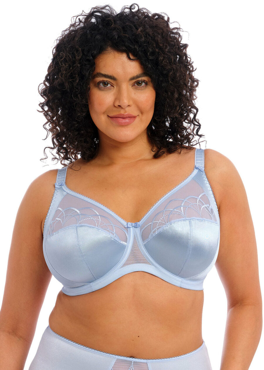 Close up of Cate underwire bra in Alaska