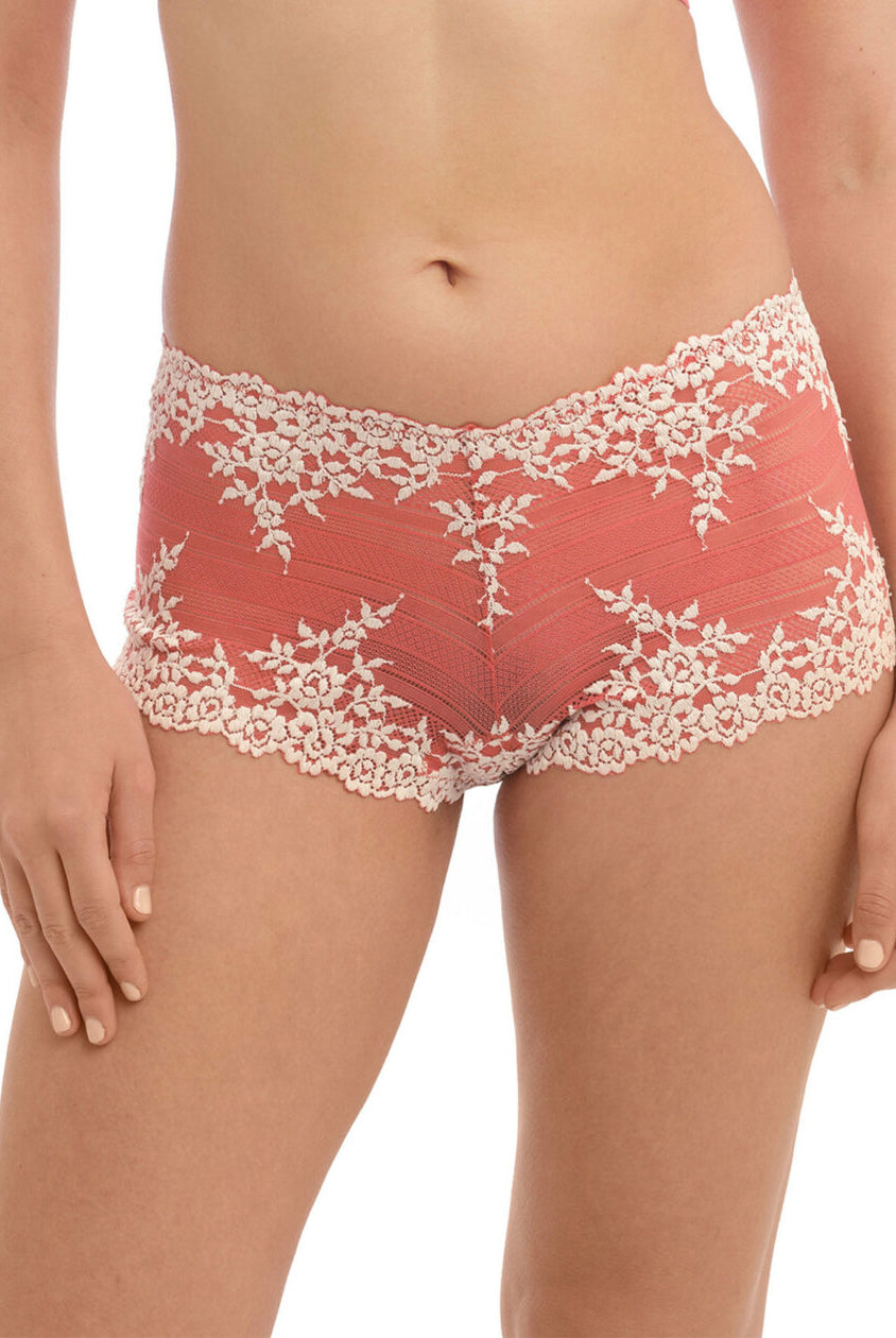 Close up of Wacoal Embrace lace boyshort in Faded Rose/White Sand