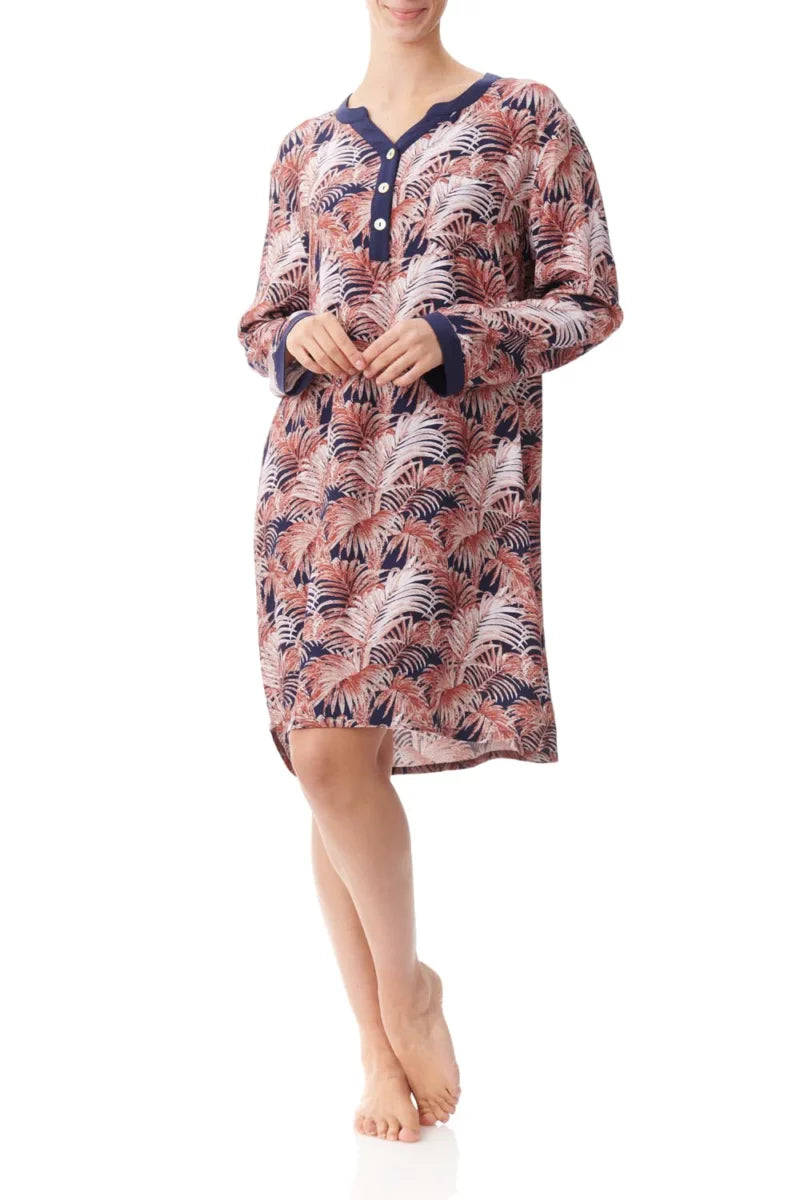 Closeup of Givoni Sleepshirt on Palms Print