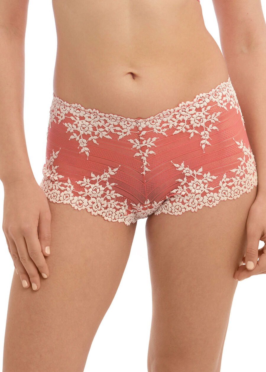 Close up of Wacoal Embrace lace boyshort in Faded Rose/White Sand