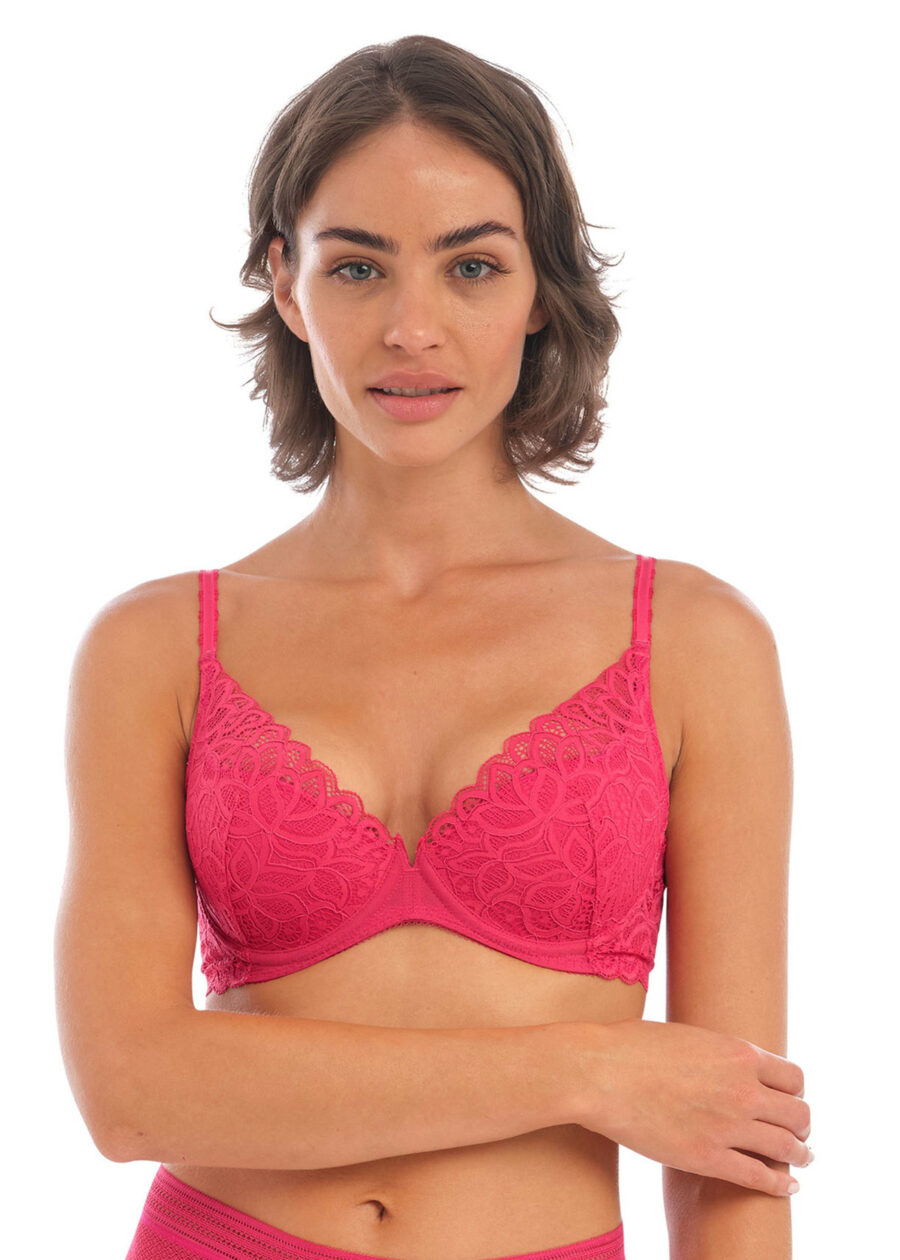 Closeup of Raffine Framboise Plunge Bra